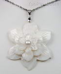 White flower shell pendant with pearl on sale